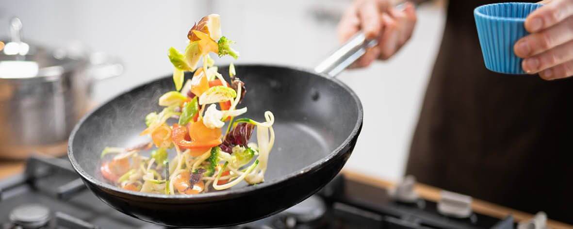 Find the Best Stainless Steel Electric Skillet for Your Kitchen