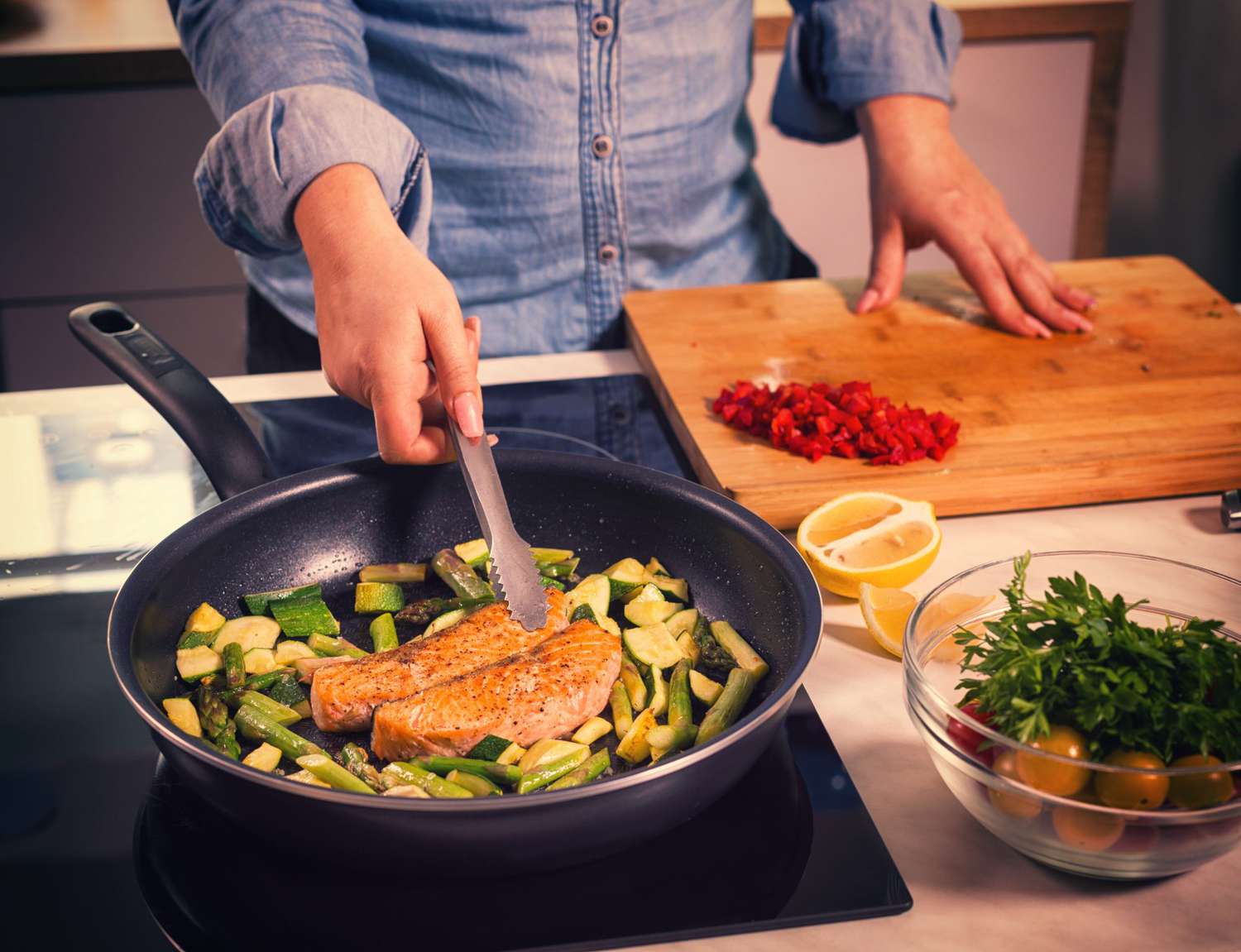 Best Electric Skillet for Frying Chicken: A Chef’s Guide