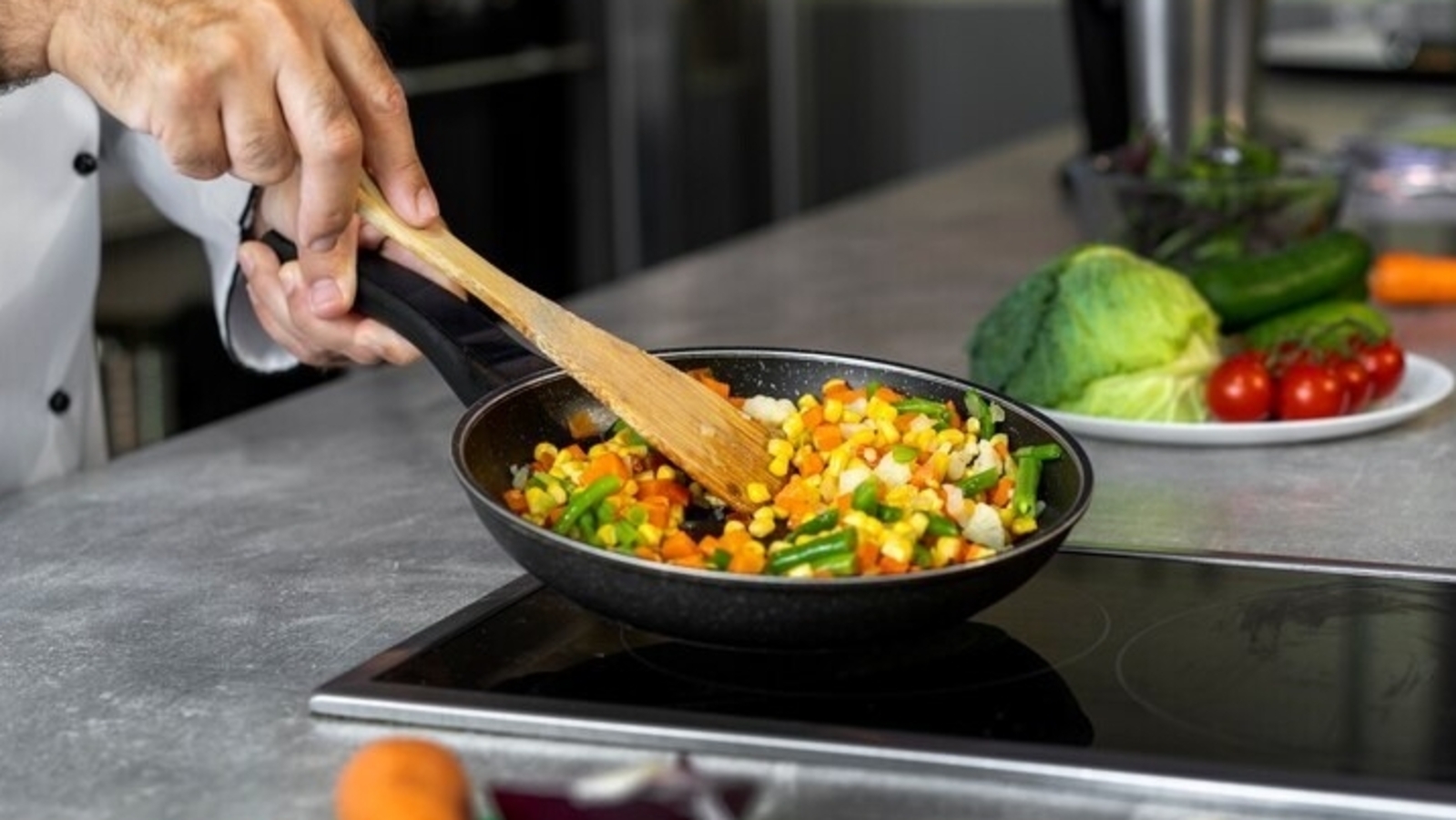 How to Cook Steak in an Electric Skillet Like a Pro